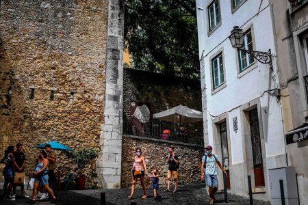https://link.estadao.com.br/noticias/geral,pandemia-muda-o-jogo-das-cidades-europeias-contra-o-airbnb,70003502739 https://link.estadao.com.br/noticias/geral,pandemia-muda-o-jogo-das-cidades-europeias-contra-o-airbnb,70003502739