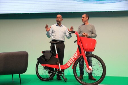 https://link.estadao.com.br/noticias/empresas,uber-vai-focar-em-bicicletas-e-patinetes-eletricos-para-viagens-curtas,70002475497 https://link.estadao.com.br/noticias/empresas,uber-vai-focar-em-bicicletas-e-patinetes-eletricos-para-viagens-curtas,70002475497