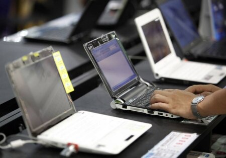 https://link.estadao.com.br/noticias/geral,argentina-vai-eliminar-tarifas-de-computadores-e-tablets,70001673663