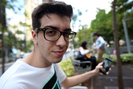 https://link.estadao.com.br/noticias/cultura-digital,febre-entre-os-jovens-snapchat-mostra-o-lado-divertido-da-vida-real,10000079484 https://link.estadao.com.br/noticias/cultura-digital,febre-entre-os-jovens-snapchat-mostra-o-lado-divertido-da-vida-real,10000079484