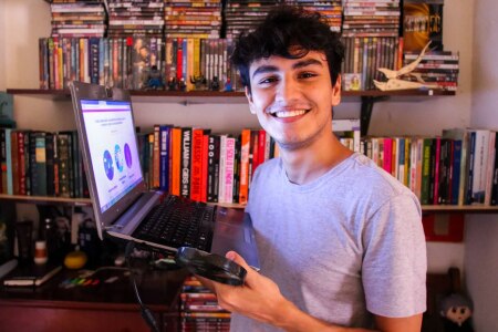 https://link.estadao.com.br/noticias/cultura-digital,educacao-pela-web-divide-opinioes-de-usuarios,70001671007 https://link.estadao.com.br/noticias/cultura-digital,educacao-pela-web-divide-opinioes-de-usuarios,70001671007