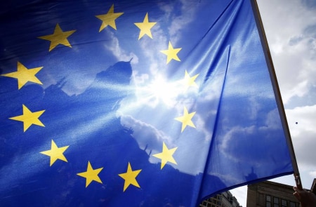 https://link.estadao.com.br/noticias/cultura-digital,paises-da-ue-aprovam-lei-de-direitos-autorais,70002792018 https://link.estadao.com.br/noticias/cultura-digital,paises-da-ue-aprovam-lei-de-direitos-autorais,70002792018