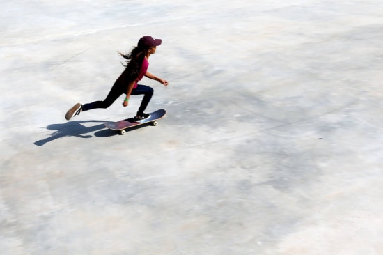 A skatista Rayssa Leal na pista do Parque do Chuvisco em São Paulo. 
