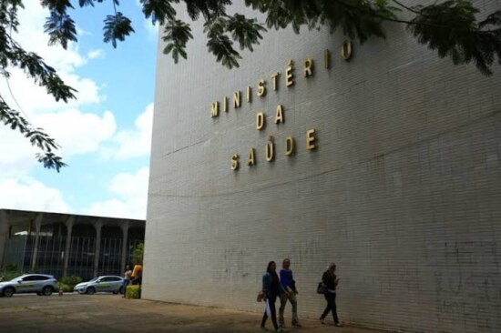 Ministério da Saúde suspendeu exames de HIV, aids e hepatites virais no SUS.