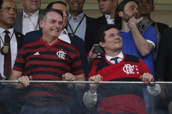 Presidente Jair Bolsonaro e ministro Sérgio Moro no estádio Mané Garrincha durante jogo CSA X Flamengo