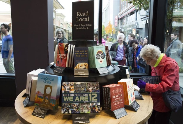 Veja como é a primeira livraria física da Amazon nos EUA