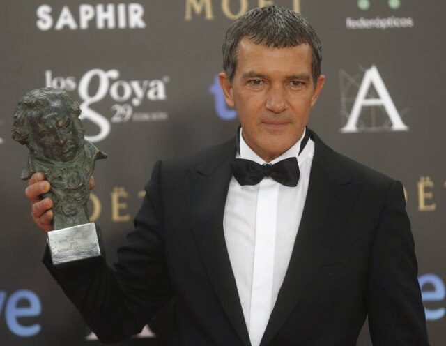 REUTERS/Javier Barbancho O espanhol Antonio Banderas irá interpretar o estilista Gianni Versace no cinema