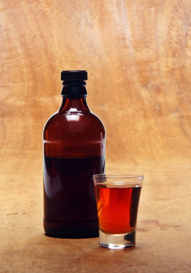 Sérgio Castro|Estadão O drinque da moda. O rabo de galo está chegando às mãos de bartenders de toda a cidade e ganhando status de coquetel internacional. A fórmula é simples: cachaça, vermute e Cynar. Veja a receita.