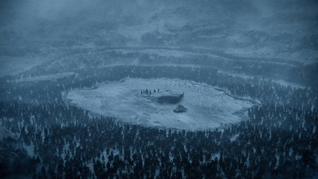 Cena da série 'Game of Thrones'/HBO Os acontecimentos do episódio do último domingo, 20, de 'Game of Thrones', levantaram novas teorias dos fãs.