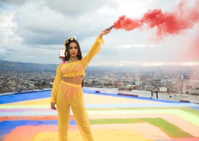 Felipe Loaiza Anitta no clipe 'Medicina'