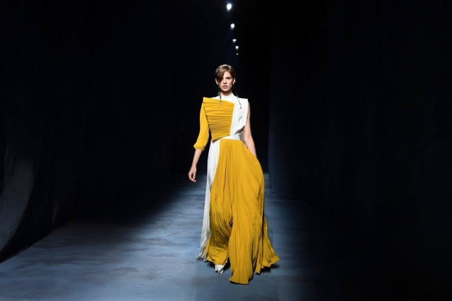 Alain JOCARD / AFP O plissado foi um dos destaques do desfile da Givenchy