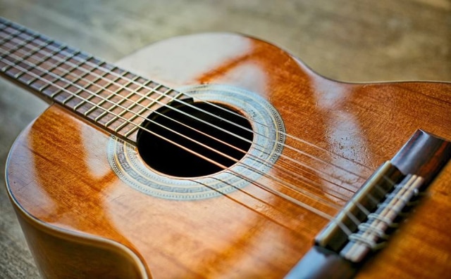 PIxabay/@analogicus 'Guitarrísimo', ciclo de concertos de violão clássico e guitarra espanhola que acontece na Unibes Cultural.