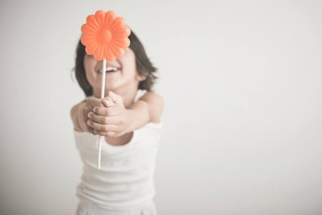 Philippe Put/ Creative Commons Algumas crianças são como orquídeas delicadas; elas fenecem rapidamente se expostas ao estresse e às privações, mas se desenvolvem quando recebem carinho e apoio