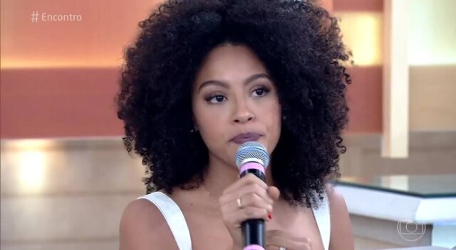 Reprodução/Globo A atriz Sheron Menezzes participou do programa 'Encontro', na Globo