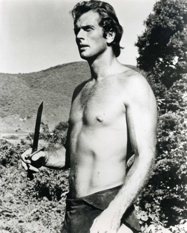 Mulher de Ron Ely, ator de 'Tarzan', é esfaqueada pelo próprio filho