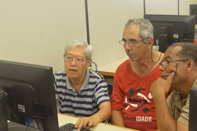 Divulgação / Facebook @InternationalSchoolOfGame Trabalhadores com mais de 60 anos são alvo de preconceito no ambiente de trabalho por serem mais velhos