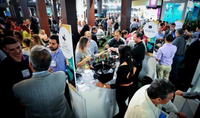 Studio F|Divulgação Além dos brasileiros, Expovinis conta com produtores vindos de Portugal, Itália, Chile, Espanha, França, Inglaterra, México, Eslovênia e Nova Zelândia.