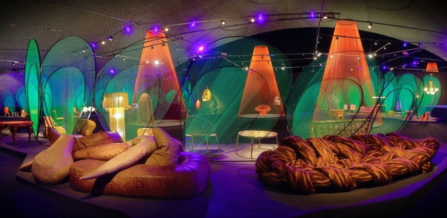 Irmãos Campana - Museu Oscar Niemeyer Sofás criados para a Edra, um dos objetos da exposição de trabalhos dos designers.