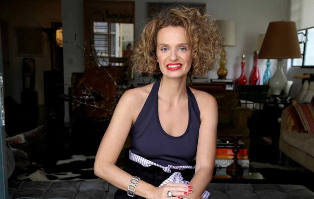 Divulgação/Lina Dellic Ucha Meirelles se inspirou no próprio closet para desenvolver coleção