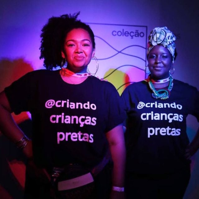 Divulgação/Criando Crianças Pretas Deh Bastos e Paula Batista, fundadoras do 'Criando Crianças Pretas'.