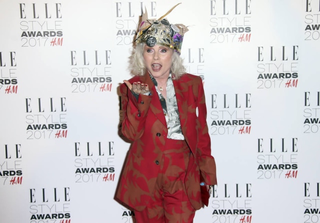 Joel Ryan/Invision/AP Debbie Harry no tapete vermelho do Elle Style Awards.