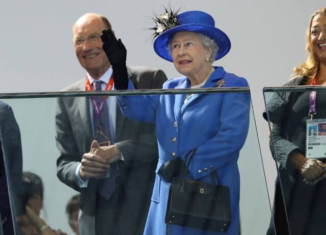 Jonne Roriz/Estadão A Rainha Elizabeth gosta de pilotar pelas propriedades do castelo rural de Sandringham House