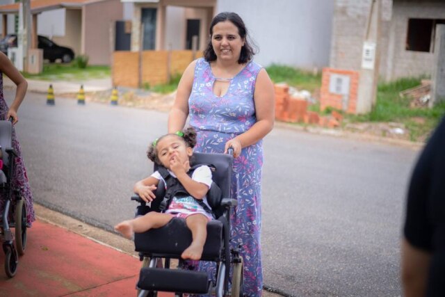 Ingrid Mendonça Janaína Machado e sua filha Maria Vitória.