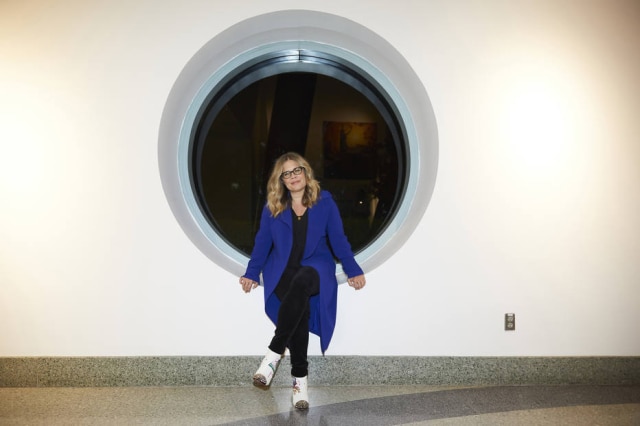 Magdalena Wosinska/The New York Times Jennifer Lee é uma dos criadores de 'Frozen' e dirige o filme junto com Chris Buck.