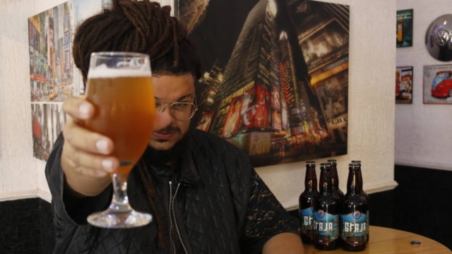Míria Lima Leandro Sequelle transformou a falta de pessoas negras e periféricas nos pubs em combustível para criar a Graja Beer.
