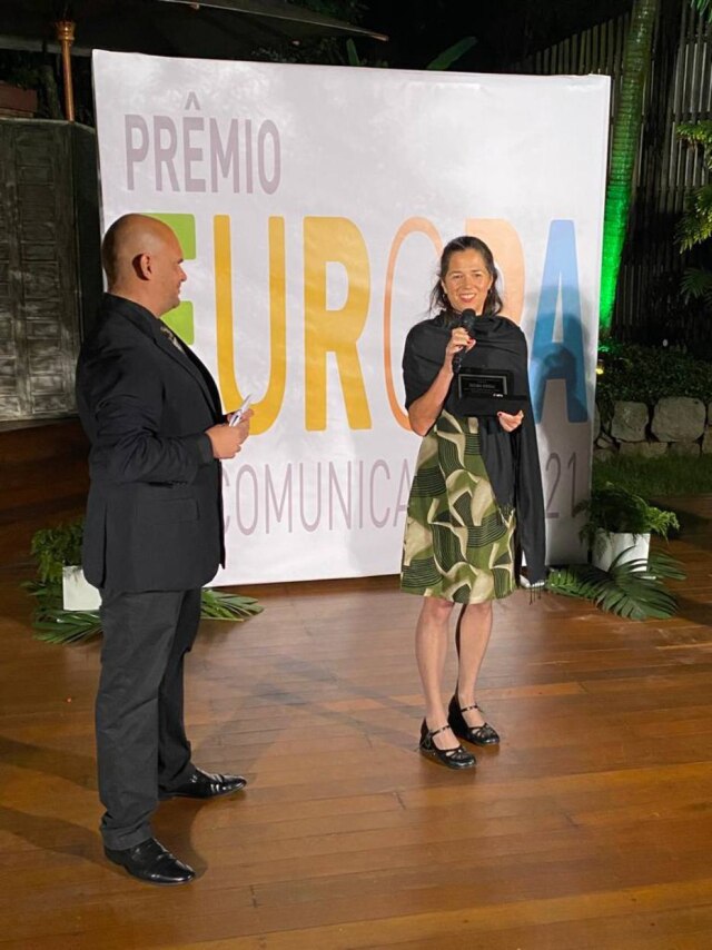 Colunista Suzana Barelli recebe Prêmio Europa de Comunicação no Consulado Geral de Portugal. 