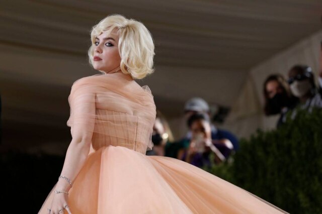 Mario Anzuoni/Reuters A cantora Billie Eilish no tapete vermelho do Met Gala 2021.