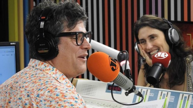 Johnny Drum/Jovem Pan Paola Carosella falou sobre relacionamento e carreira em entrevista à rádio Jovem Pan.