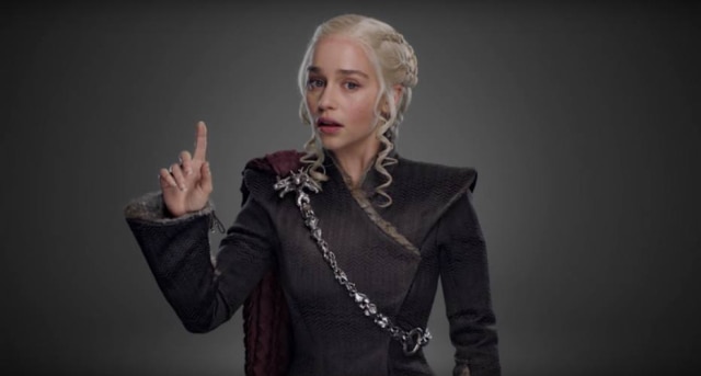 youtube.com/watch?v=RO-zb6TqXZg Daenerys Targaryen com novo traje