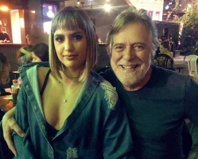 Instagram/@josedeabreu O ator José de Abreu e a mulher Carol Junger.