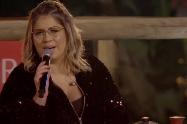 Reprodução YouTube/ Marília Mendonça A cantora Marília Mendonça foi acusada de transfobia