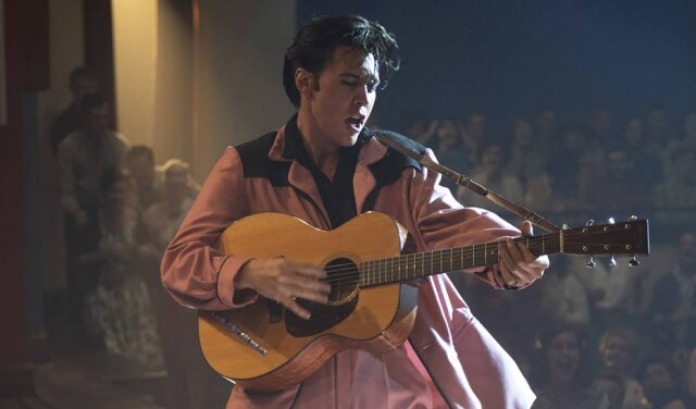 Warner Bros. O ator Austin Butler interpreta Elvis Presley em novo longa biográfico.