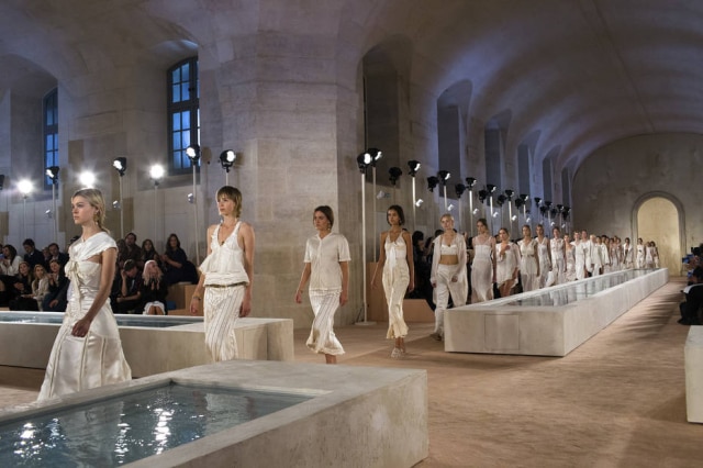 Landon Nordeman/The New York Times Último desfile da Balenciaga em Paris, o último de Alexander Wang para a grife