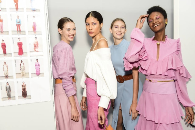 Lu Prezia/Divulgação Bastidores do desfile da Lilly Sarti na SPFW