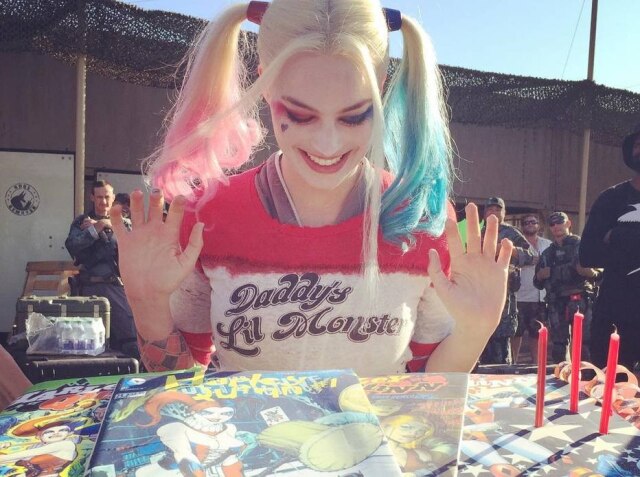 Instagram/@margotrobbie Depois da estreia em 'Esquadrão Suicida', Arlequina retorna em 2020 para 'Aves de Rapina'.