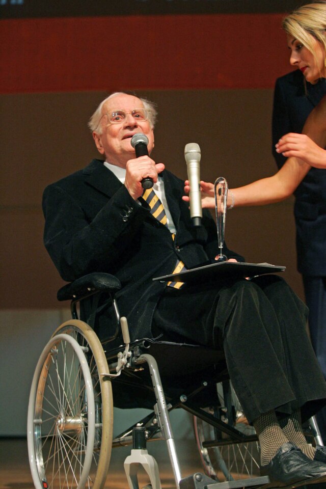 José Patrício / Estadão Paulo Autran durante entrega do prêmio Bravo! Prime de Cultura em 2007, na Sala São Paulo, em 1º de outubro de 2007, duas semanas antes de sua morte.