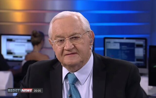 Reprodução de 'RedeTV News' (2019) / RedeTV! Boris Casoy durante apresentação do 'RedeTV News' em 2019.