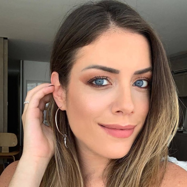 Instagram/@fabianajustus A empresária Fabiana Justus deu à luz gêmeas, Sienna e Chiara.