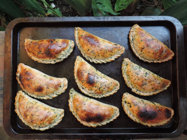 Neide Rigo/Estadão Pastéis de forno de chaya com queijo de coalho.