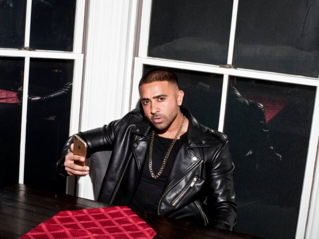 Bryan Anselm para The New York Times O músico Jay Sean foi cortejado por redes sociais como o Facebook, mas o Snapchat manteve distância