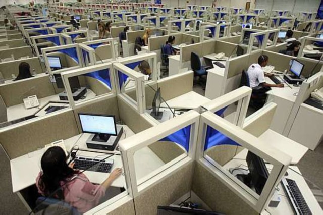 JF Diório/Estadão Bandas vão tocar músicas de espera em frente às empresas que mais fazem o consumidor aguardar atendimento no telefone.