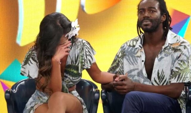Reprodução/Globo A bailarina Tati Scarletti e Jonathan Azevedo, no quadro 'Dança dos Famosos'.