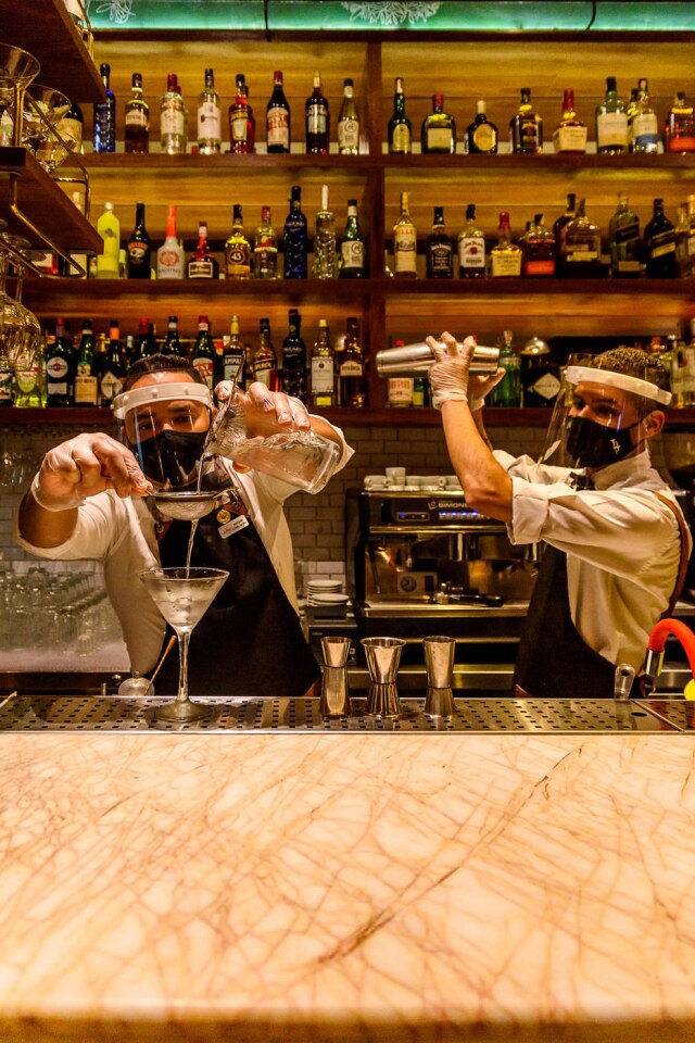 Lucas Terribili Le Jazz. As 5 unidades têm sugestões como o drinque citrus ginger martini a partir das 17h