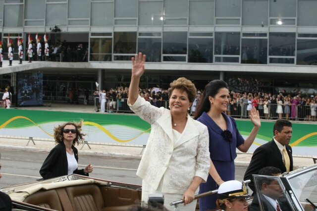 ED FERREIRA/AE A presidente decidiu começar a dieta em novembro, logo após a reeleição, e no dia da posse, dois meses depois, havia perdido 5 kg