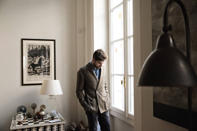 Alessandro Grassani/The New York Times Carlo Borromeo, um designer industrial, em sua casa em Milão