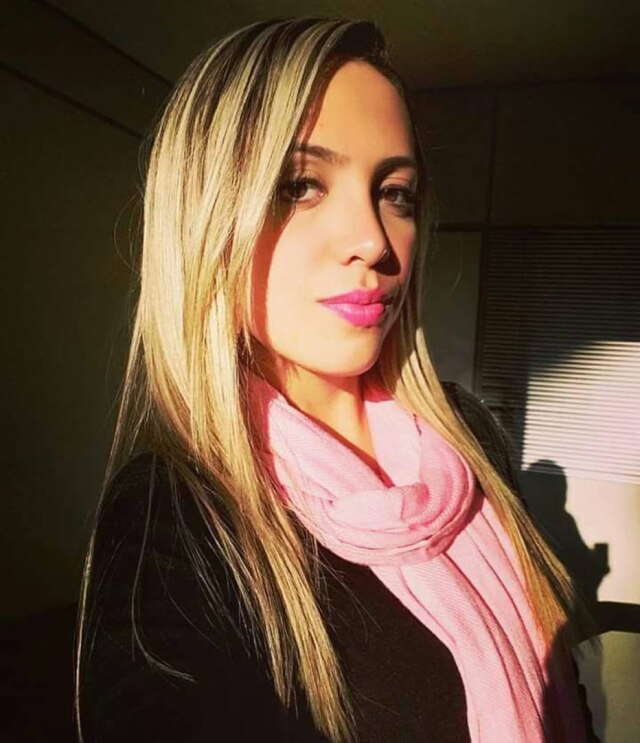 Acervo Pessoal/ Elisângela Veiga Elisângela e outros sete funcionários foram mandados embora